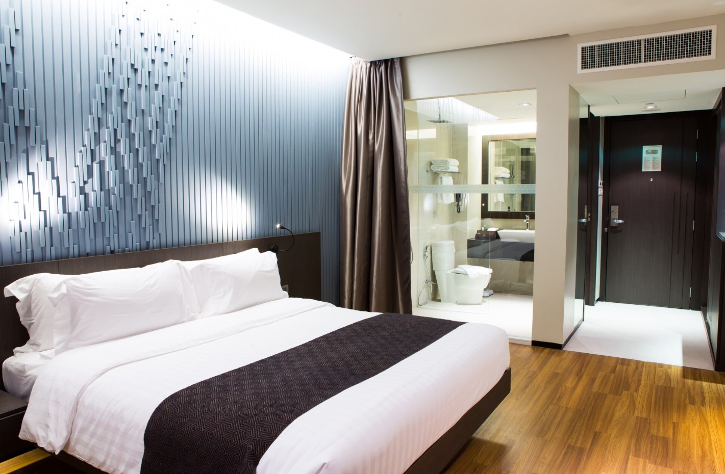 exclusive-suites